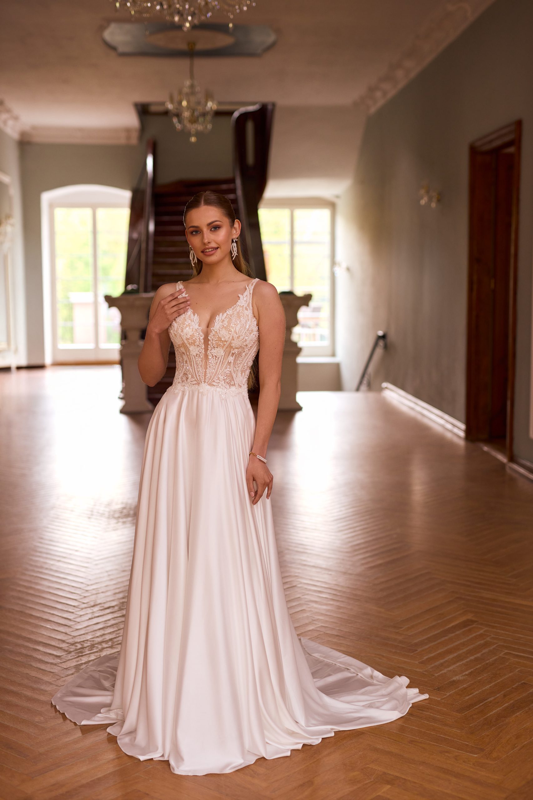 Annais Bridal